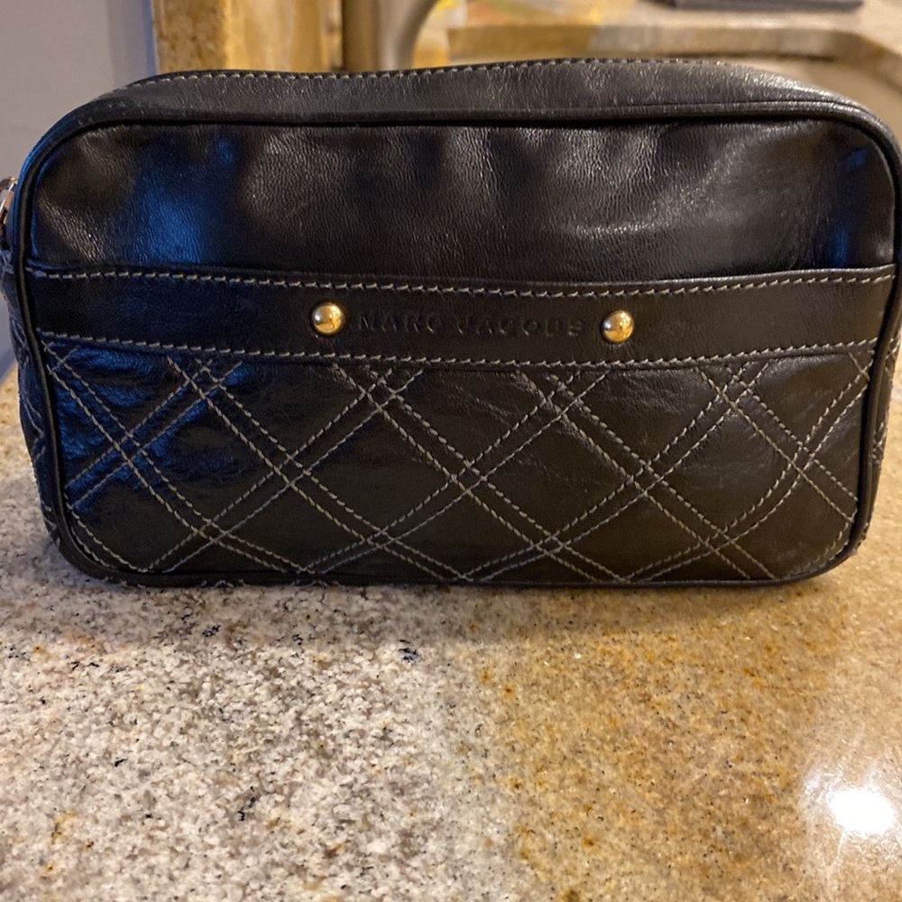 Marc Jacobs black leather zippered pouch